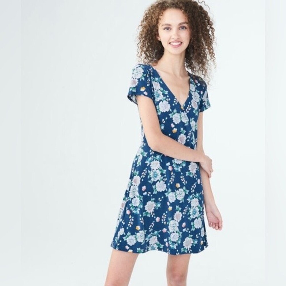 Aeropostale navy floral faux wrap dress size XS